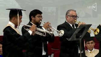 %22Más cerca, oh Dios, de tí%22 Ensamble de Metales